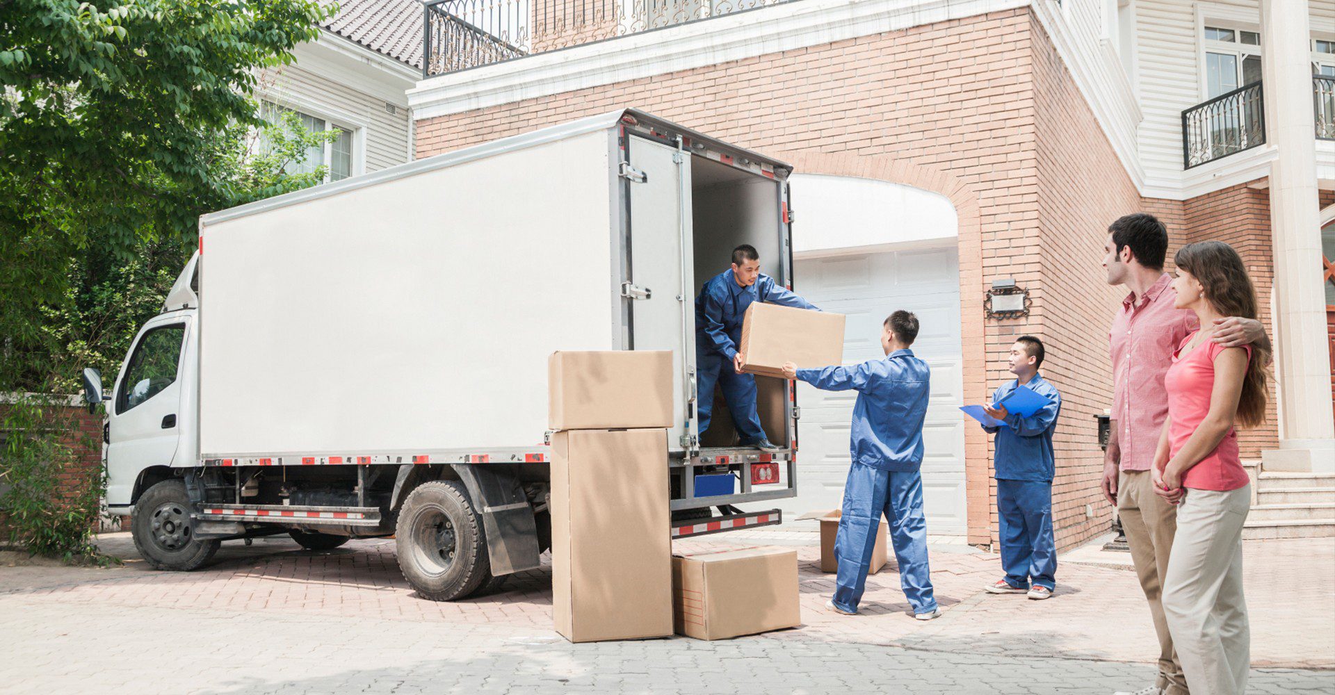 Photo of What makes M4 Movers the best international Movers & Packers in UAE?